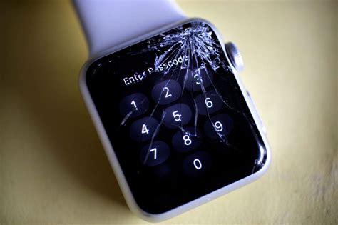cracked apple watch screen