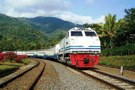kereta api indonesia