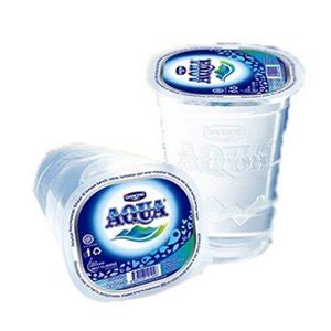Komposisi Aqua Gelas 250 ml