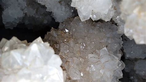 kouen batu kristal