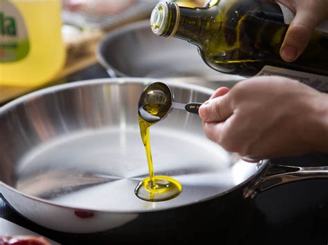 olive oil on cooking utensils