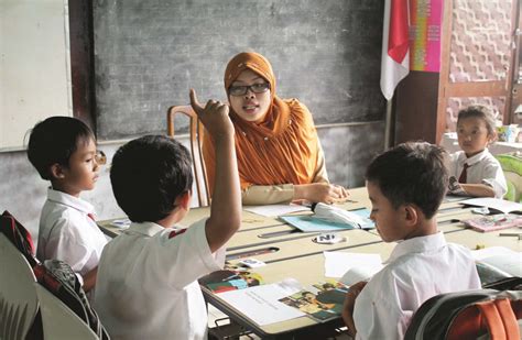 Persaingan Pekerjaan Guru Jepang di Indonesia