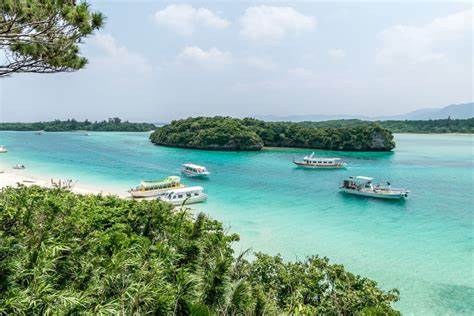 Pulau Okinawa Jepang