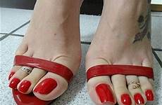 toenails