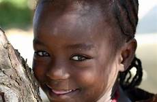 africa girl children ethiopia faces beauty people beautiful happy face smiling kid jinka temps ethiopian lawd thread dietmar child smile