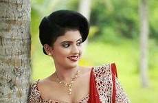 saree sri blouse designs homecoming lankan brides wedding bridesmaid indian lanka bride dresses bridesmaids srilankan fashion choose board uploaded user
