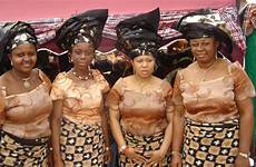 nigerian women nigeria wrapper traditional african file africa ankara well clothing attire dress wikipedia buba fashion latest national abuja over