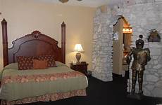 castle stone branson hotels hotel jacuzzi themed missouri located great uploaded user suite place