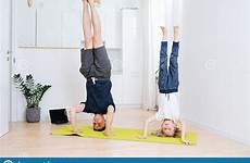 unassisted headstands