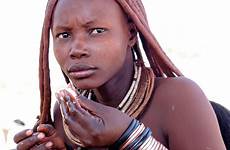 himba namibia tribu viven african bellas poblado arcilla protegerse especia bichos sirve dandovueltasfotos