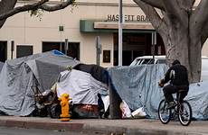 homeless park anaheim ca crisis maxwell shelter register california orange county hoping encampments stadium emergency moves third track clear fast
