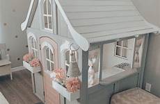 playhouse makeover