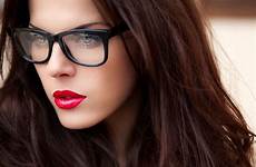 glasses wearing makeup wear girls eyeglasses who girl cosmetic eye lunettes eyes challenges des avec maquillage
