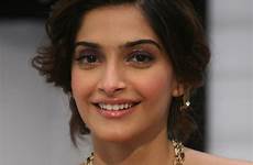 sonam kapoor bollywood actress latest wallpapers hot beautiful age boyfriend biography wallpaper original weight height glow blush right vogue indian