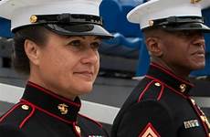 marines female uniforms marine uniform women soldier military corps proud few sergeant major navy states sgtmaj united sgt covers choose