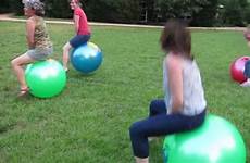 ball race bouncy