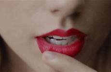 lips red giphy gif gifs find