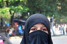 niqab muslim hijab veiled burka arab modest makalenin kaynağı