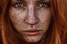 freckles beautiful face red freckle hair redheads girl redhead women people woman sommersprossen gold portraits green beauty google 500px top