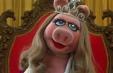 piggy muppet 1979 muppets toughpigs pageant variants robbed bogen