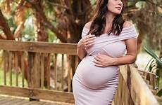 maternity shoot simple photoshoot beautiful pink pretty baby mama suggestions just park produce bump relaxed growing feel help great