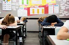 classroom aula schlafen studenten nap rawpixel estudantes dormir dormem behavior klassenzimmer teachers disruptive schulklasse experts