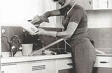 housewife vintage 1950s busy retro mother lies old house told biggest thanksgiving 1960s josselyn eve janet visit heels high dishes