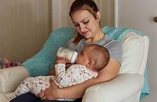 feeding breastfeeding bottle formula baby month months old