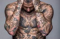 badass tatuajes tatuagem tattooed tatuaje tatoo dubuddha tatuagens tatuados tatouage homens pecho burnell shane suggeritore blackwork koi chicos menshairstylesnow carpe