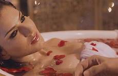 leone sunny ragini mms sexy nude scene sex movies actress