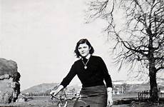 moms were 1950s cool young they when show so mom 1952 bicycle vintage everyday