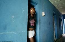 prostitutes brothels hiv lagos nigerian slums slum prostitute whores naijaloaded harrowing peeks squalid