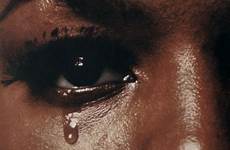 crying tears olhos appropriation sorrow 1854