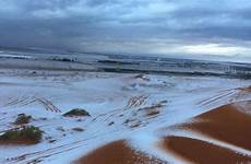 saudita snow kawasan arab salji miracolo sudah deserto dunes supereva dunia akhir zaman anomalous imbiancato gurun putih