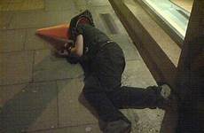 drunk public people sleeping photographs izismile incredibly insane barnorama source