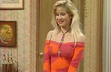 bundy kelly christina applegate married children then birthday fashion beautiful masturbating style now 80s celebrity 1990s celebrities days moments choose