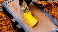 Crafting a Hammer from a Banana Mold