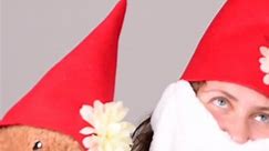 This DIY gnome hat is SO EASY to make, no sewing skills required. Simply cut the hat from felt, using our free, printable pattern as a guide, and glue the hat together 🤩🤩 #gnomepattern #gnomehat #fallcrafts #gnomecostume #feltcraftprojects #kidscrafts