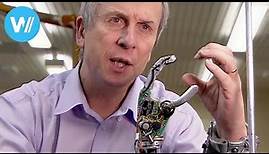 Kevin Warwick becomes the world's first Cyborg
