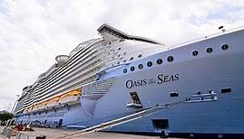 New! Oasis of the Seas 2016 HD Video and Sound - See it up close!