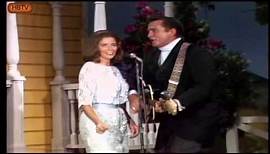 Johnny Cash June Carter live on stage 1968
