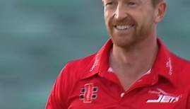 Paul Collingwood takes 4/24 vs Leicestershire (2017)