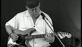 Peter Green plays BB King's "The Thrill Is Gone" (2008)