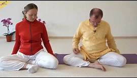Ardha Siddhasana - Yoga Sitzhaltung für Pranayama und Meditation