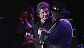 Johnny Cash & Waylon Jennings - Folsom Prison Blues (Live at Farm Aid 1985)