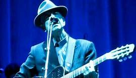 Leonard Cohen live - Famous Blue Raincoat