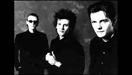 Love & Rockets - Haunted When The Minutes Drag