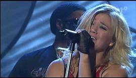 Kelly Clarkson Behind These Hazel Eyes Live