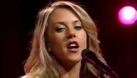 Liz Phair - Why Can't I (Leno 2003)
