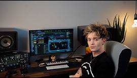 Bedroom Producer Connor Ball from "The Vamps" | Deep Dive | VocAlign and RePitch